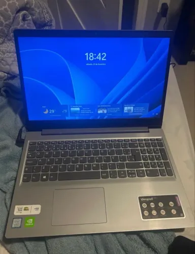 Notebook Lenovo IdeaPad S145 i7 impecável 