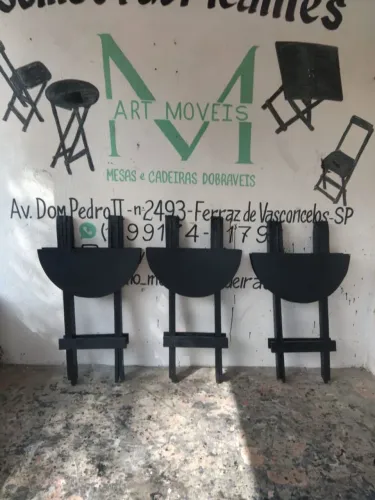 bistros  redondo e cadeiras 