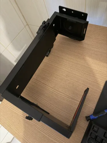 Suporte de Gabinete - GenioDesk