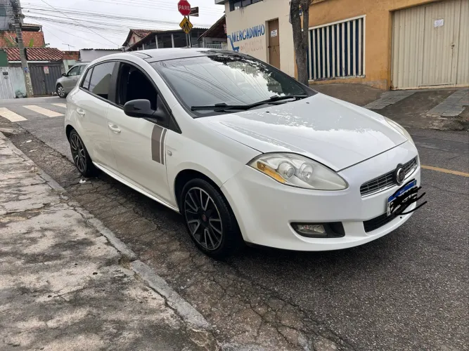 Fiat Bravo Sporting 1.8 Flex 16V 5P 2014