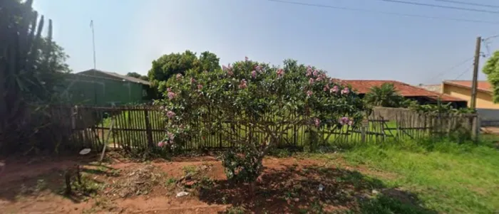 OPORTUNIDADE EM FLORESTÓPOLIS - TERRENO COM EXCELENTE POTENCIAL (AREA DE 1.320m)
