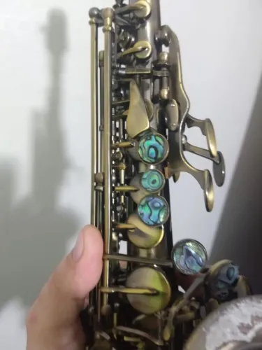 Sax Soprano Curvo Hoyden Evelhecido com engravings