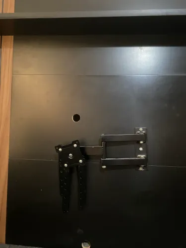 VENDO PAINEL + RACK SUSPENSO *Para sair logo*