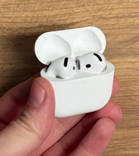 AirPods 4 (apenas 7 dias de uso)