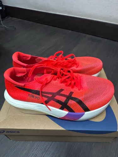 Tênis Asics metaspeed SKY