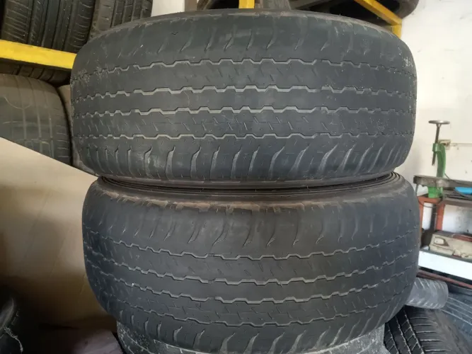 02 pneus 265/60/18 Dunlop