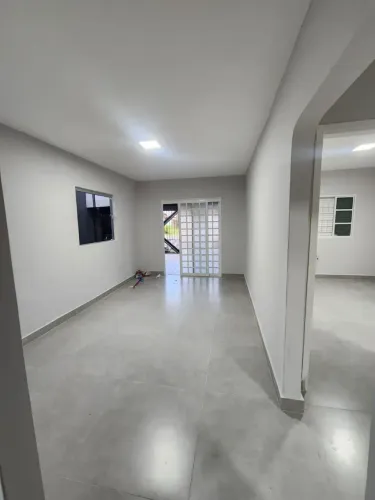 Casa a venda com 160m2/3 quartos sendo 1 suite/3 vagas de garagem