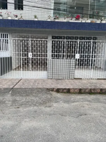 Casa Térrea Ampla à Venda ou Aluguel no Bairro Castália, Itabuna (BA)