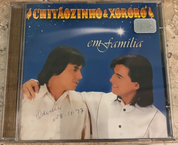 CD Chitãozinho e Xororó em família