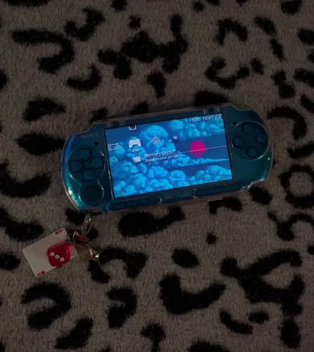 PSP 3000 AZUL +40 JOGOS BAIXADOS