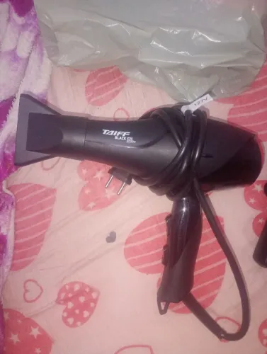 Vende se secador e chapinha taif