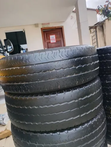 8 pneus 225/75R16C