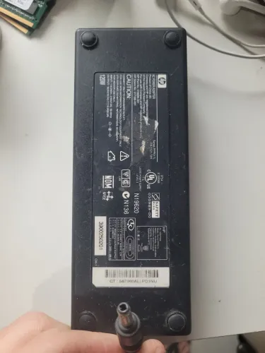 carregador original HP de 120W 18.5v 6.5v (Série PPP017L / Part Number 316688-001