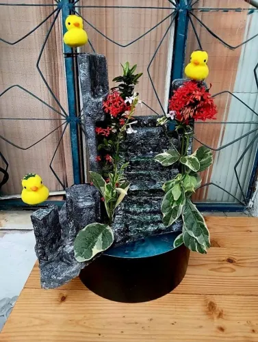 Fonte decorativa feita à mão com estilo pedra natural!