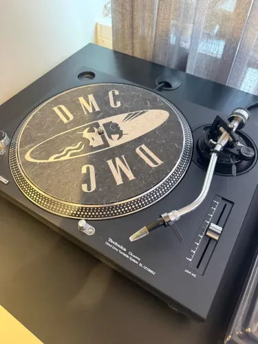 Par de toca-discos Technics MK2