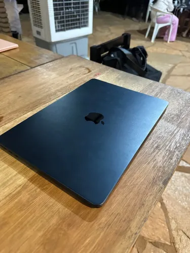 MacBook Air M3 2024 - Para Retirada de Peças / Assistência Técnica