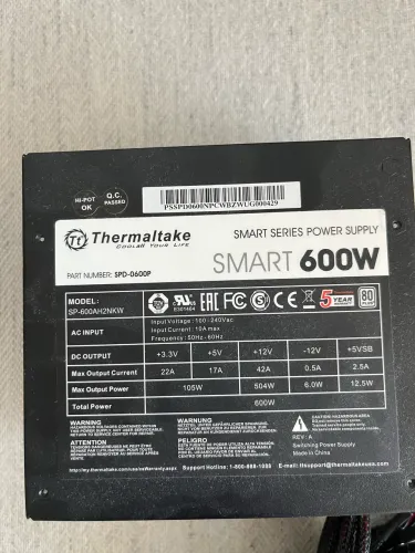Fonte Thermaltake 600W
