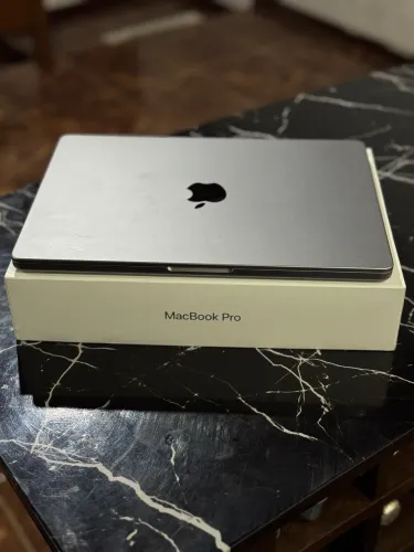 MacBook Pro 14? M2 Pro ? 16GB RAM / 512GB SSD
