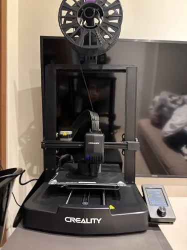 Ender 3v3 se usada 1 mês 