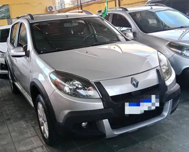 Renault Stepway Intense Flex 1.6 16V Aut. 2012