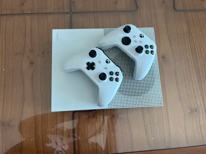 Xbox One S