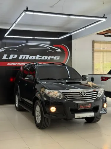 Toyota Hilux SW4 SRV D4-d 4X4 3.0 TDI Dies. AUT 2014