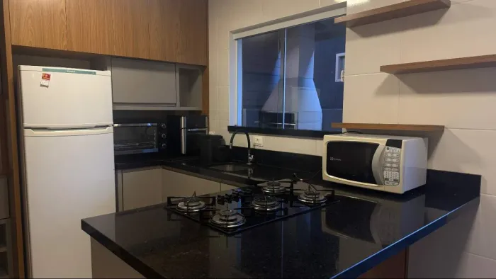 Apartamento mobiliado 2 quartos, Ribeirão da Ilha - R$2.500, SEM TAXA DE CONDOMINIO