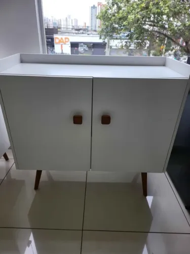 Buffet Aparador Branco 2 Portas com Pés Palito Retrô