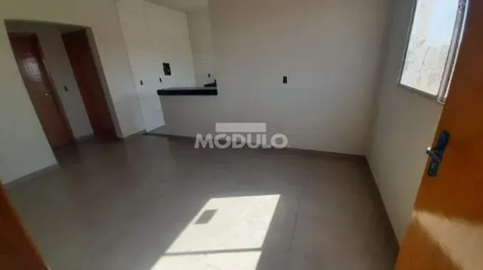 Apartamento disponível para locação no bairro Monte Hebron.