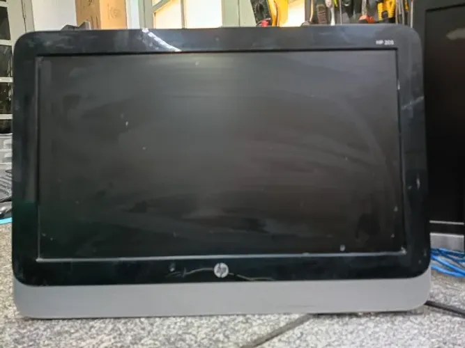 Computador HP COM DEFEITO