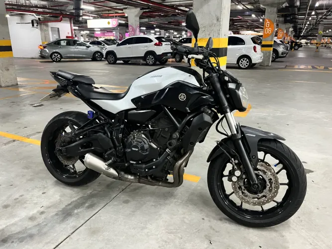 YAMAHA MT 07