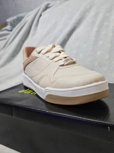 Tênis Feminino Santa Lolla Detalhe Off-White