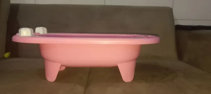 Banheira de brinquedo