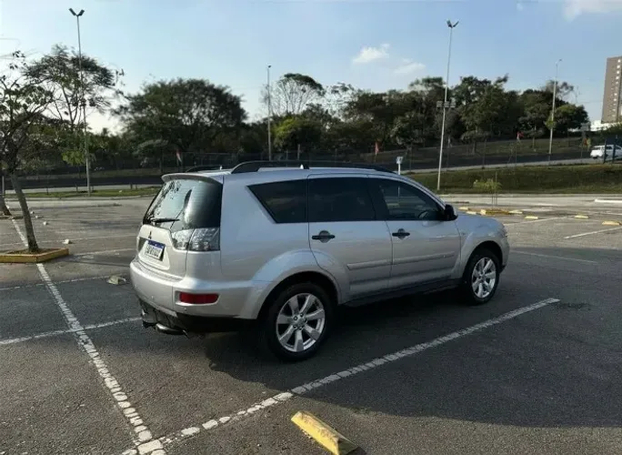 Mitsubishi Outlander 2.0 16V 160cv Aut. 2012