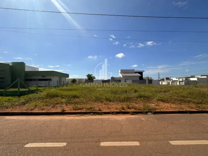 TERRENO DE 910M² A VENDA POR R$ 1.280.000,00 NA AV DOS INGAS NO JD PARAÍSO EM SINOP/MT - G