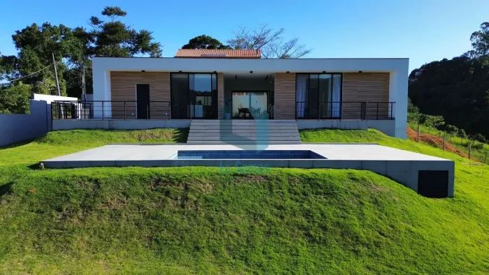Casa Alto Padrão em Penedo, Itatiaia/RJ