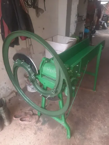 Maquina de picar trato Indaial.