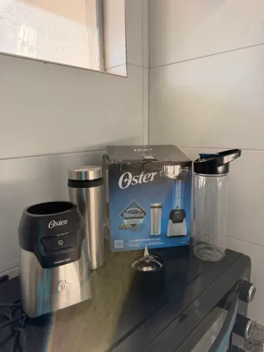 Liquidificador Portátil Power Blender Inox Oster com 2 Jarras To Go