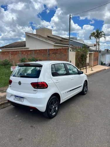 Volkswagen Fox RUN 1.6 Flex 8V 5P 2017