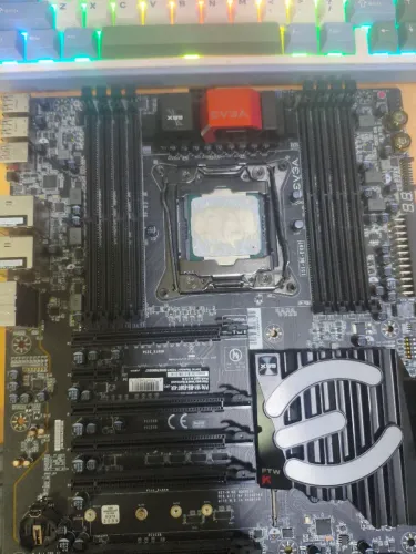 Kit X99 Placa mãe EVGA X99 FTW K + I7 5960X