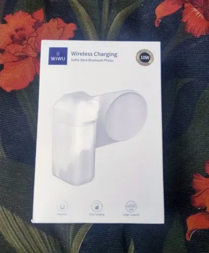 Selfie Stick + Carregador Sem Fio Magnético WIWU (10W, 4500mAh) - Novo, na caixa