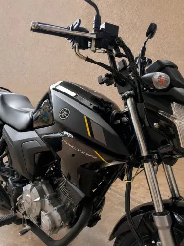 Moto 150 Yamaha Factor - 2100km