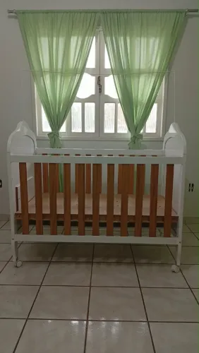 Vende-se berço completo