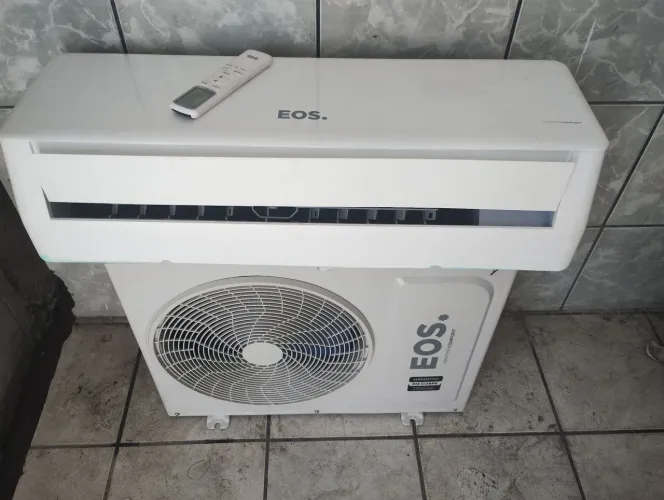 AR CONDICIONADO EOS 12.000 BTUS R$ 1.250.00
