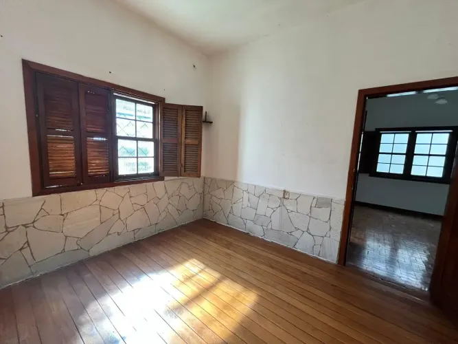 Imóvel para aluguel tem 110 metros quadrados com 2 quartos em Vila Rezende - Piracicaba -