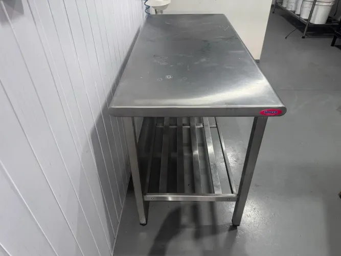 MESA DE MANIPULAÇÃO IMECA 