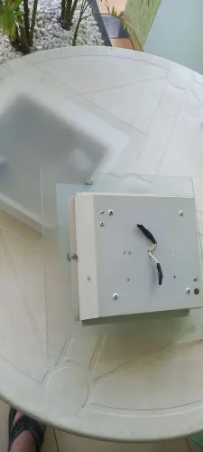 Vendo  3 luminárias de sobrepor para duas lampadas e uma luminaria com duas colunas