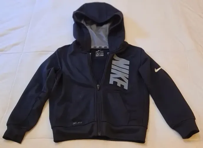 Jaqueta Nike Dri-fit com capuz - 5 anos