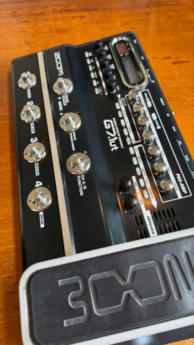 Pedaleira zoom g7