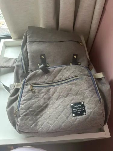 Mochila maternidade usada